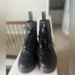 Dr. Marten Boots